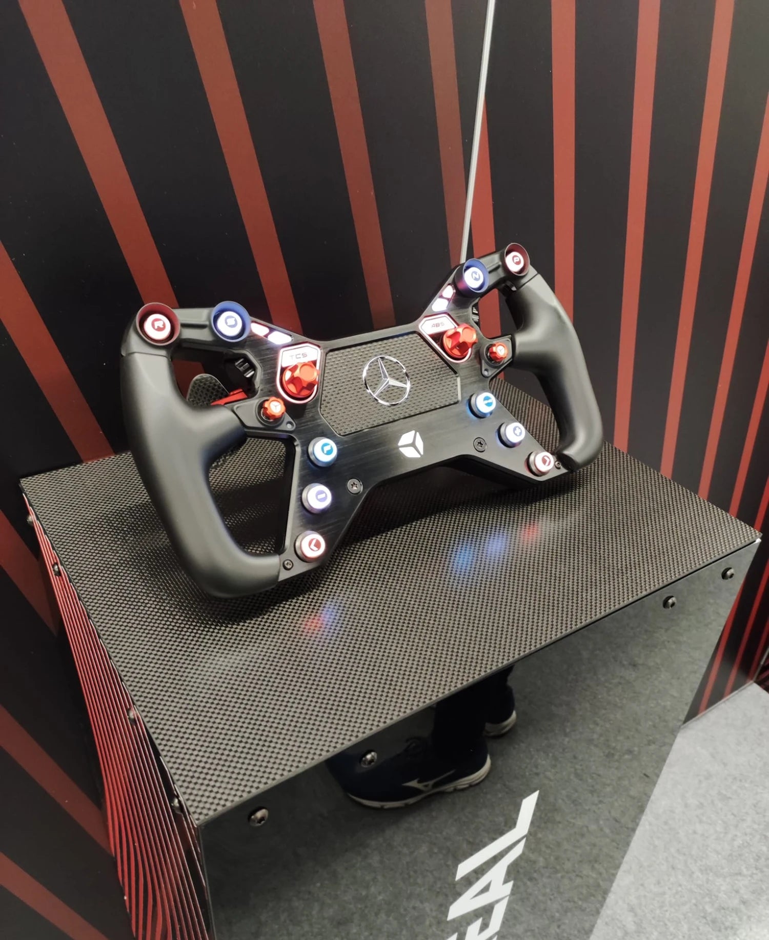 Cube_Controls_Mercedes_-_AMG_-_GT_Edition_SIM_Wheel_3_GPerformance