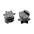 Simucube 2 Quick Release™ – sada na stranu volantu s mimoriadne pevným spojením, kompatibilná so vzormi skrutiek 70 mm a 50,8 mm.