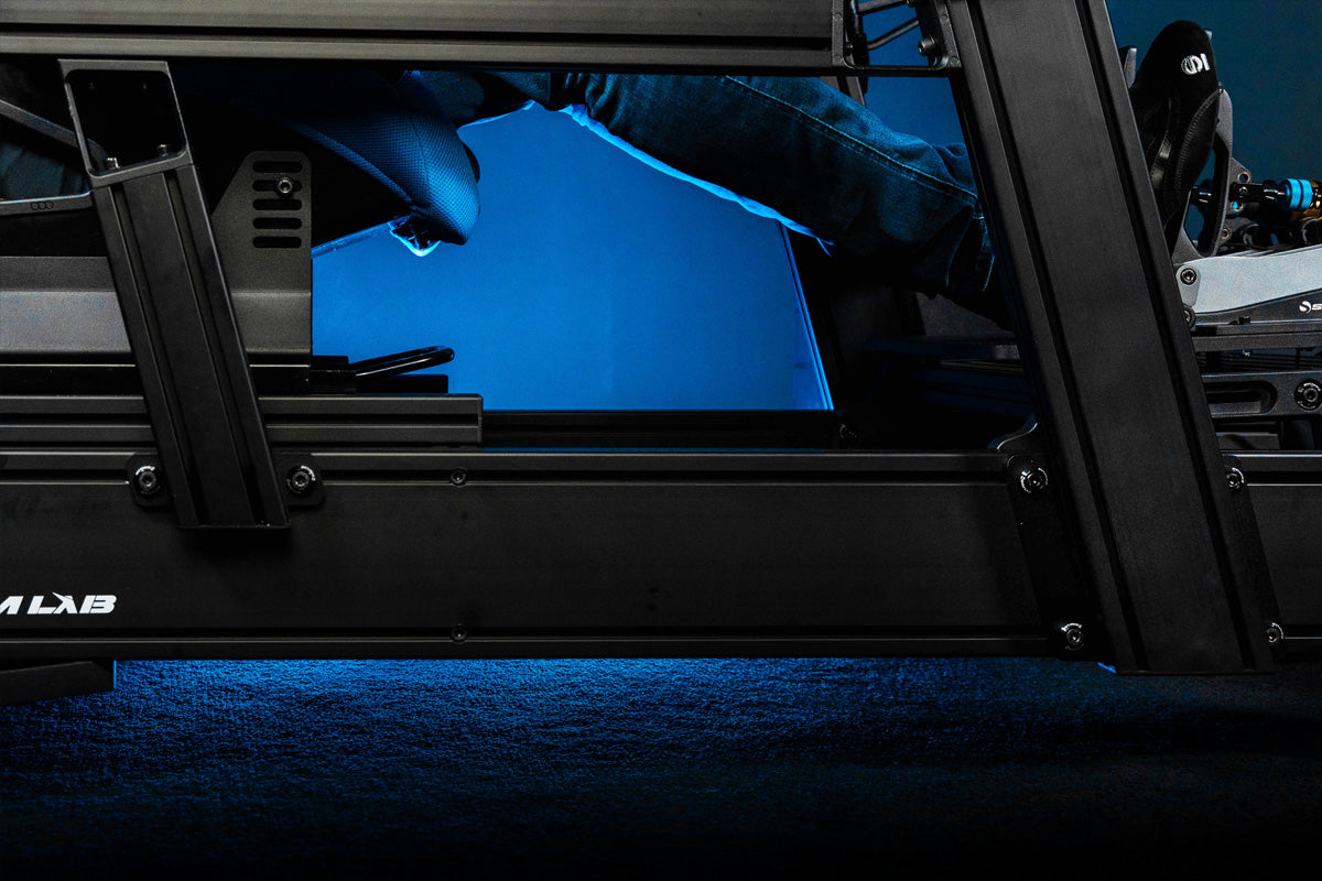 Sim-Lab_P1X_Pro_Sim_Racing_Cockpit_h2_isometric_view_GPerformance