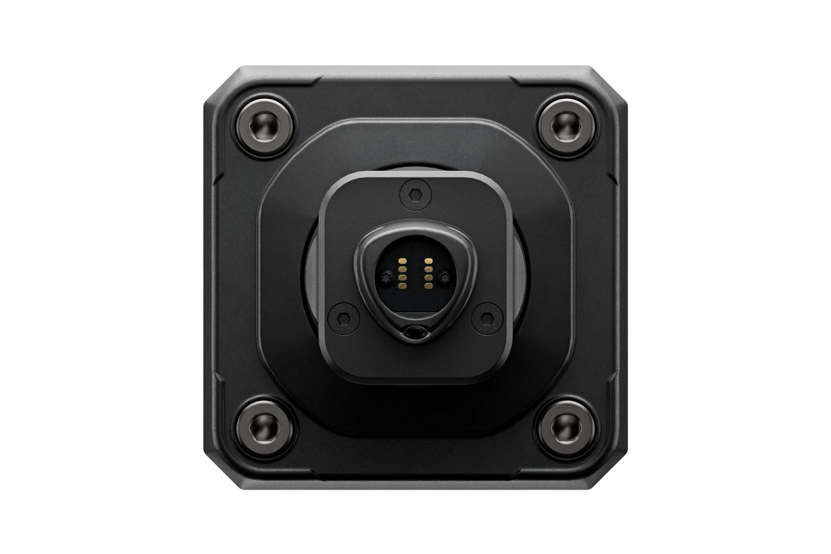 Simucube 3 Pro + BavarianSimTec Delta SC che mostra la funzione di trasferimento dati e alimentazione senza interruzioni.