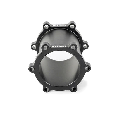 Sim-Lab steering wheel extension piece V2 – Billet Aluminium, CNC machined, anodized matte black, 70 mm x 6 bolt circle for M5 bolts.