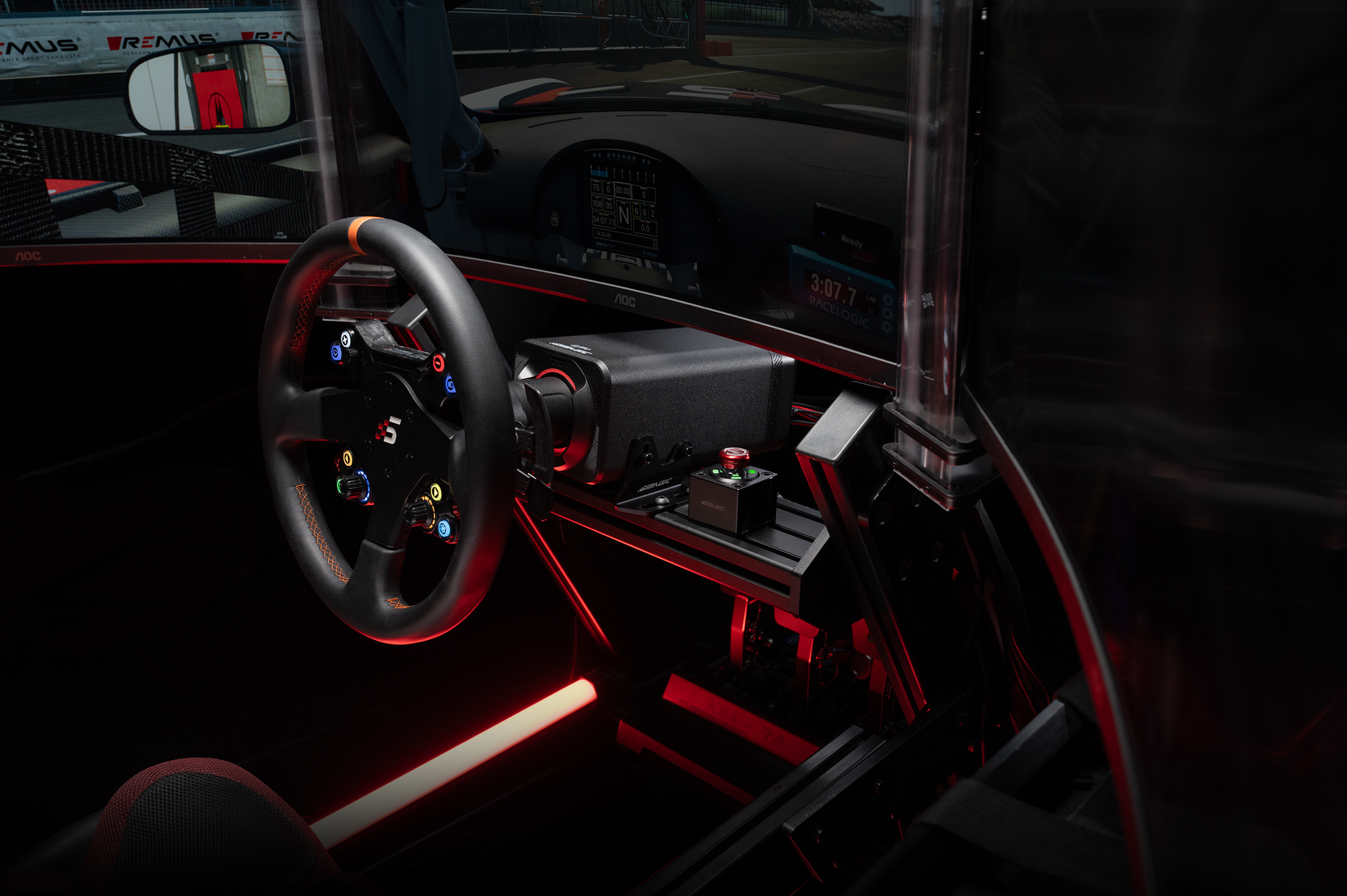 Simagic Alpha EVO Ultra wheelbase with steering wheel mounted via QR50 quick release