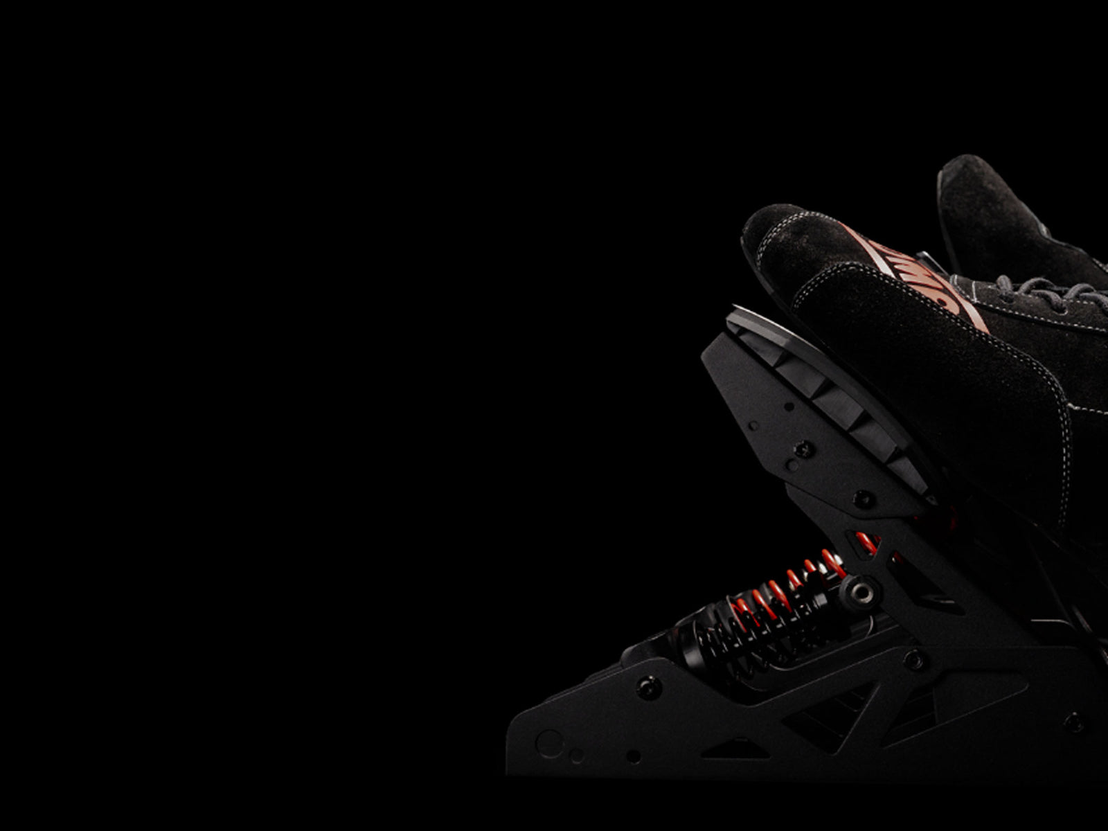 Simagic P700 - 35 adjustable brake settings from GT4 to TCR