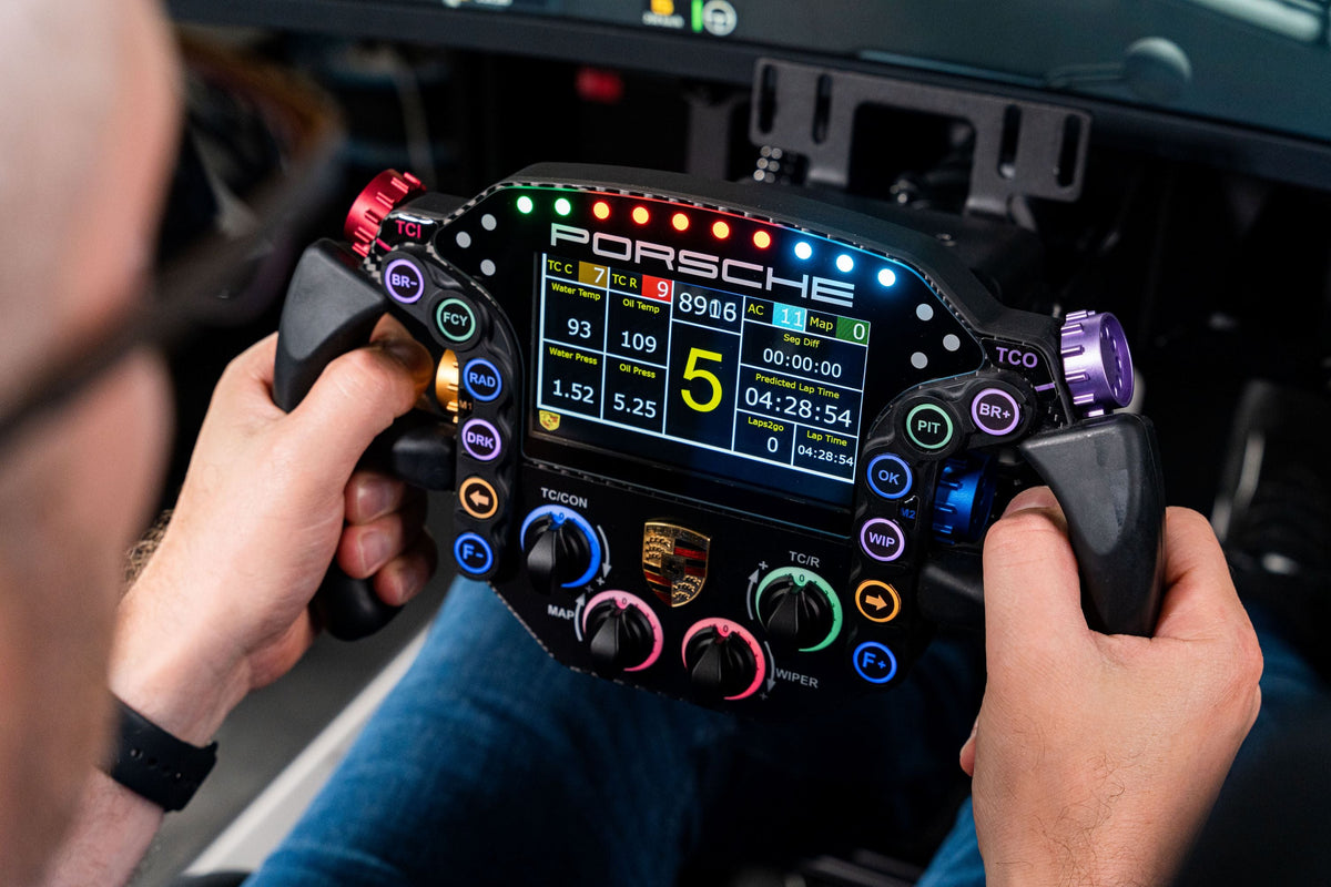 5 inch display and telemetry RGB LEDs of the Sim-Lab Porsche 911 RSR steering wheel